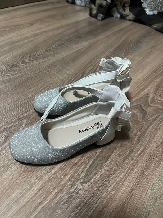 Туфли на девочку 30 размер