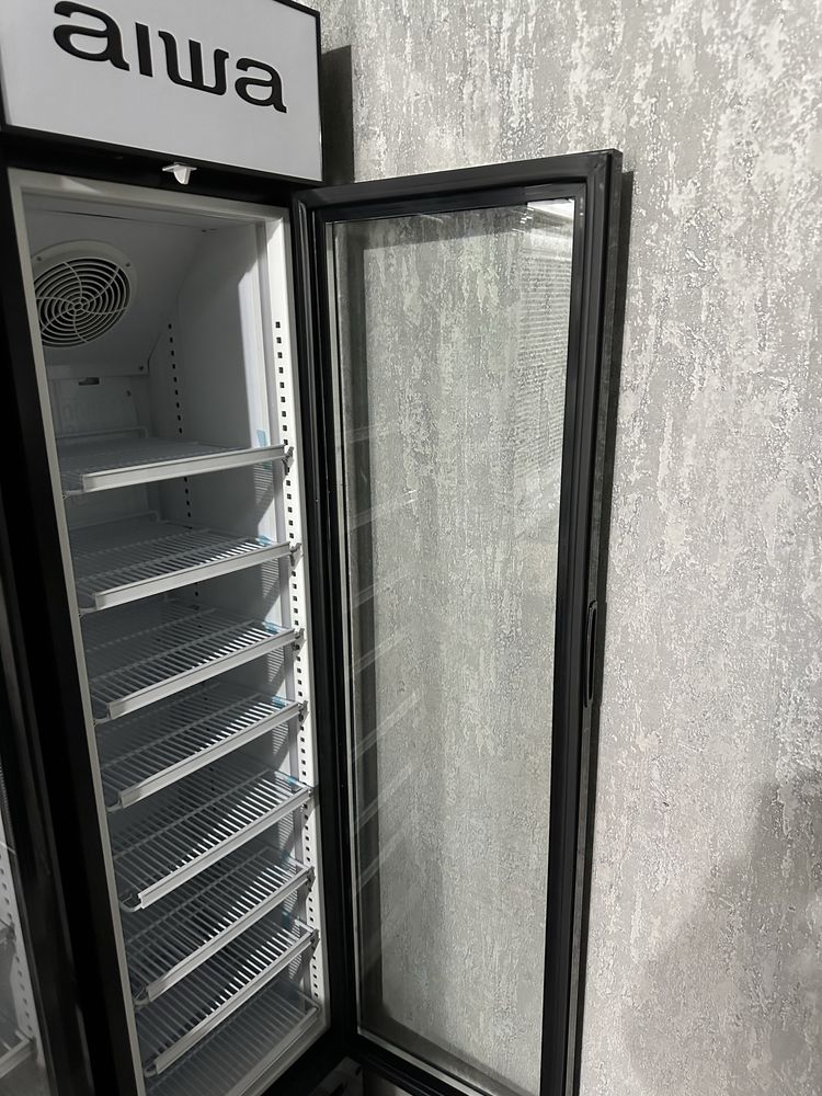Витринный холодильник сигаретка AIWA