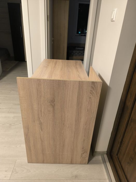 Продавам Бюро Без Забележки