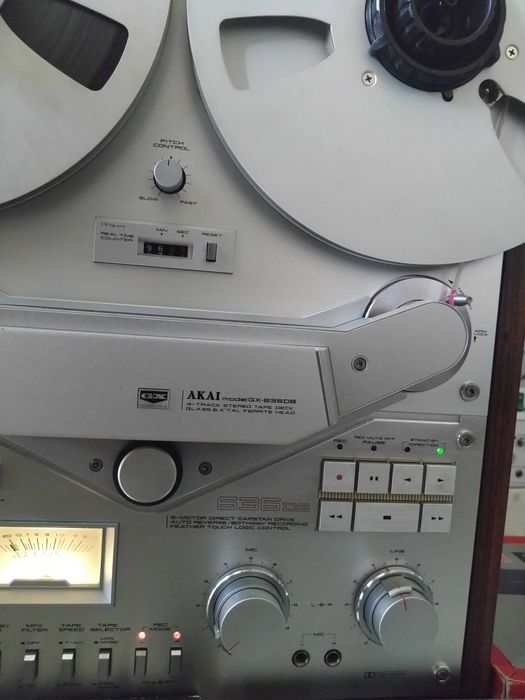 MAGNETOFON AKAI GX-636DB Argintiu Metalizat cu Role si Adaptoare