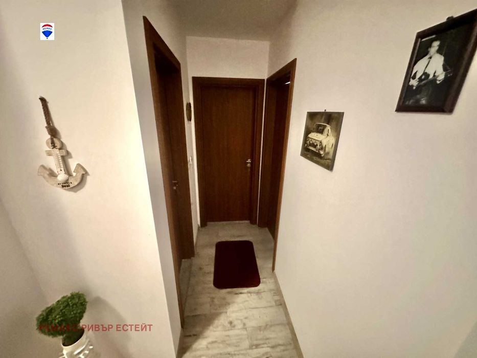 Дава се под наем Двустаен апартамент в Русе, Център - 62 кв.м за 357 € - Снимка #3