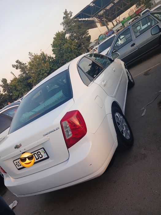 Chevrolet Lacetti 1.8