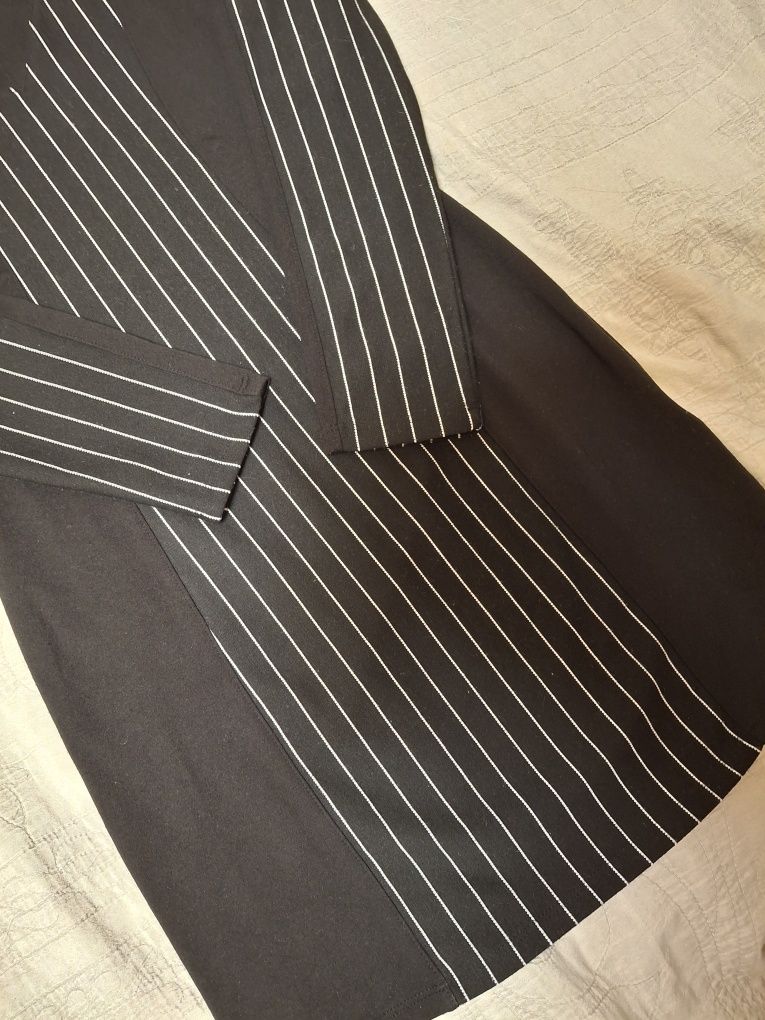 Rochie elastica dama H&M mărimea S/36