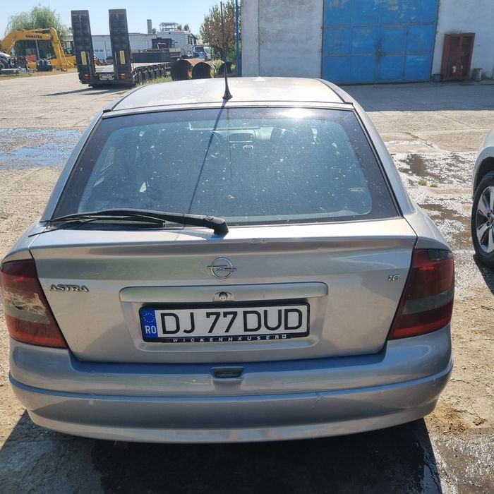 Vând Opel automat GPL omologat 1300 euro