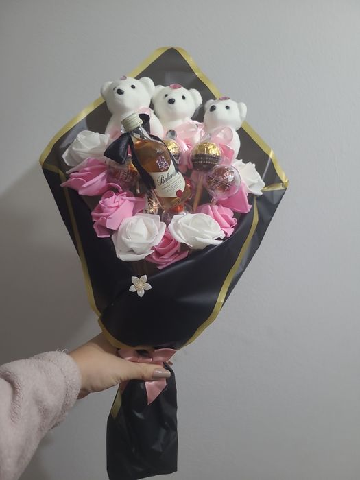 Aranjament trandafiri