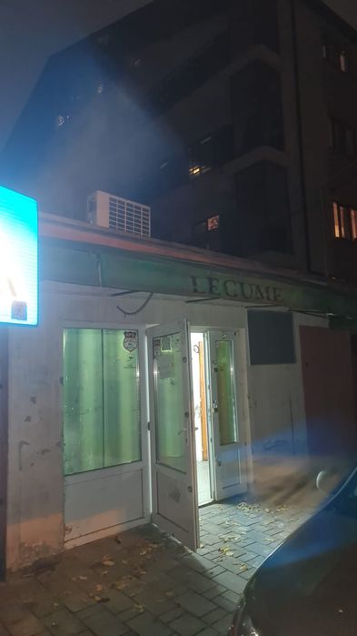 Închiriez spatiu zona Tei Vidin 20m + curte 20m e 20m