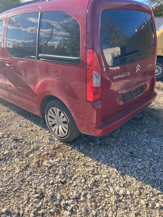 Citroen Berlingo 1.6HDI. На части. 2012г.