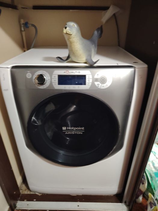 Ariston hotpoint 9 kg