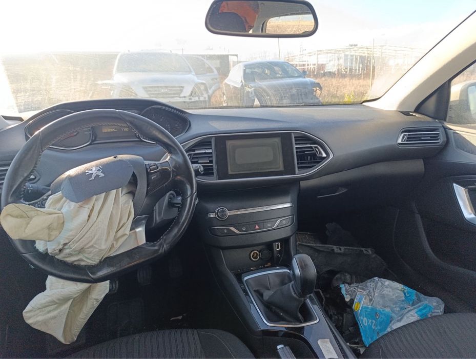 Пежо 308 комби на части 1.6HDI