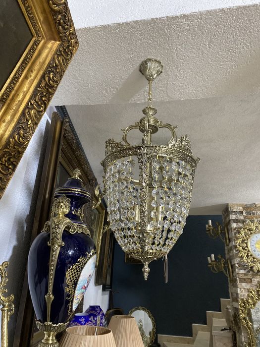 Lustra/ felinar/ candelbru