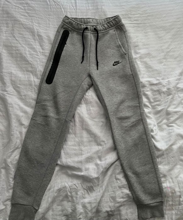 Nike TechFleece Анцуг