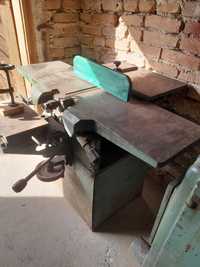 Триоперационна дърводелска машина