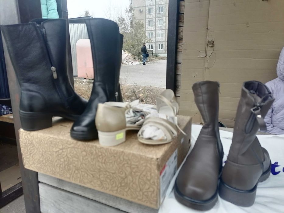 Сапоги зимние Белорусские 36 и 37 размер коричневые , черные, сандали