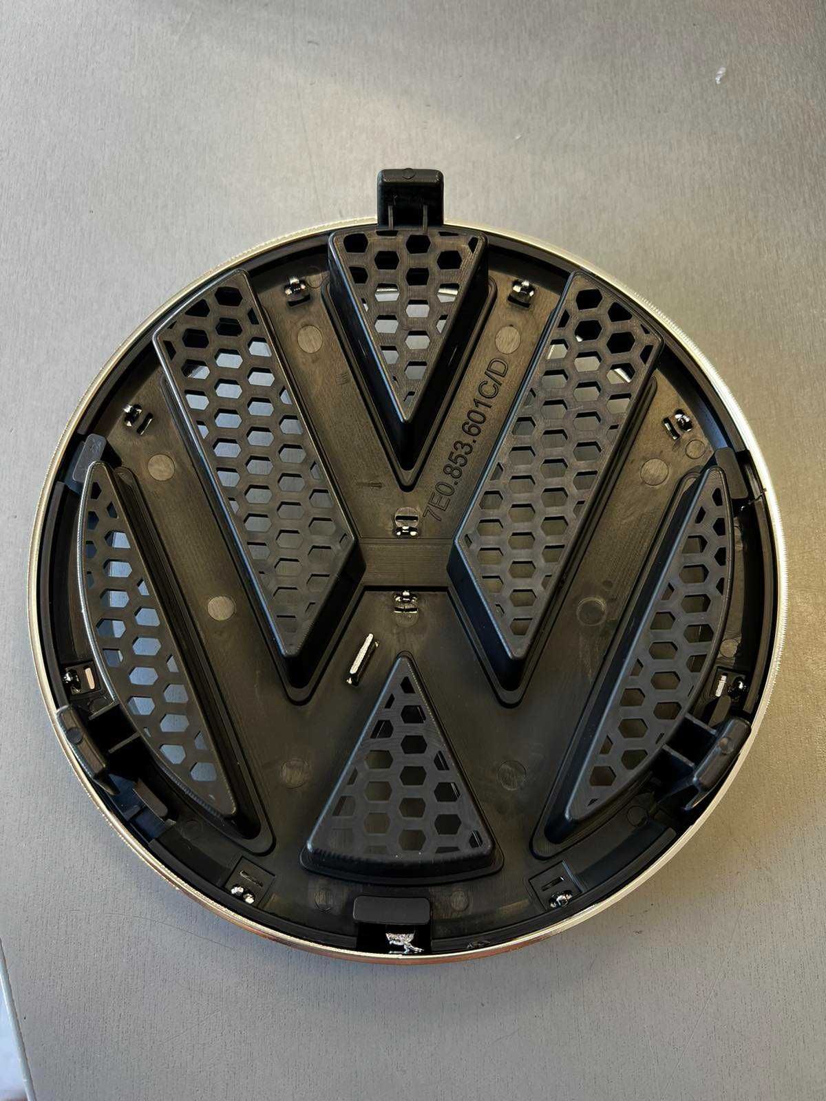 Емблема предна VW TRANSPORTER T5 2010 -   7E0853601C739/7E0853601D041