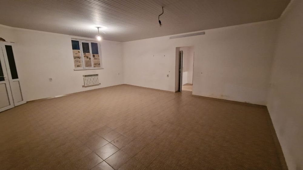 Помишение в мкр Достык, здается в аренду 72 метр квадрат со всеми удоб