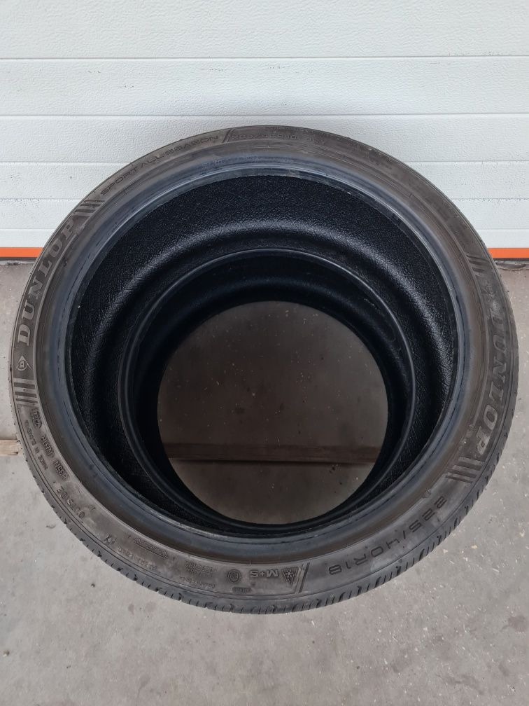 Всесезонни гуми 2 броя DUNLOP SportAllseason 225 40 R18 дот 2722