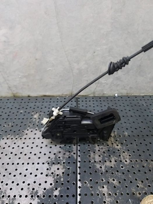 Broasca usa dreapta fata skoda yeti 5l 5k1837016b