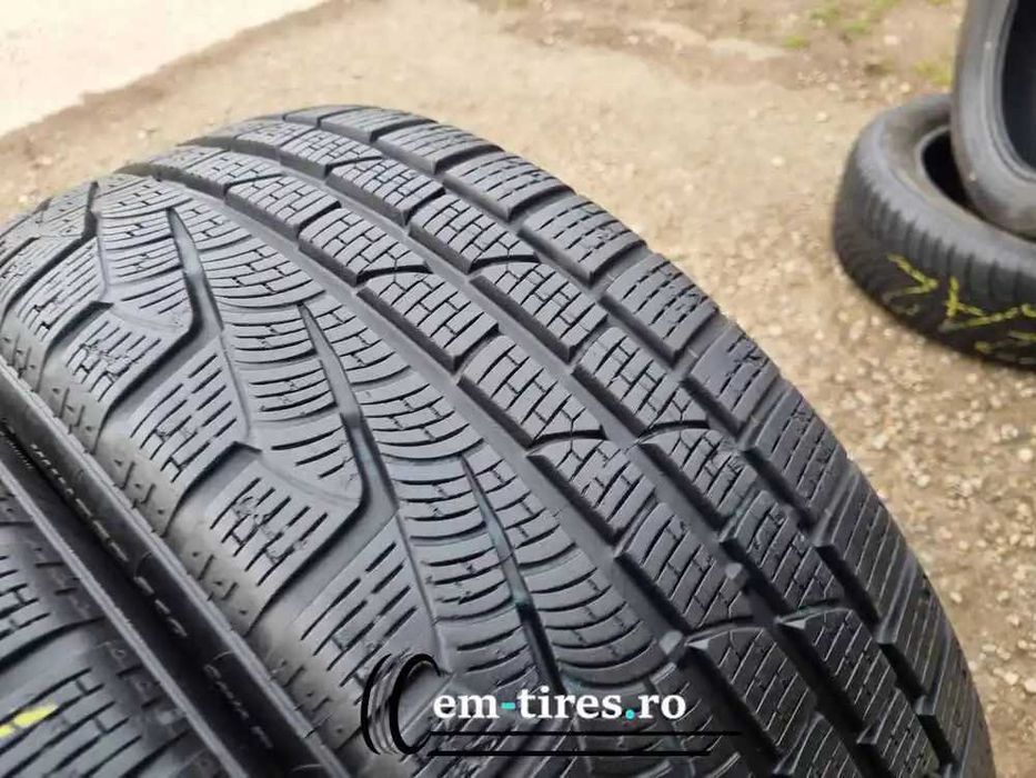 SET 4 Anvelope Iarna 225/50 R17 PIRELLI Sottozero Runflat Serie 2 9