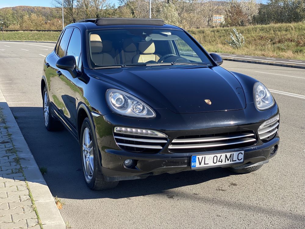 2014 Porsche Cayenne Platinum Edition