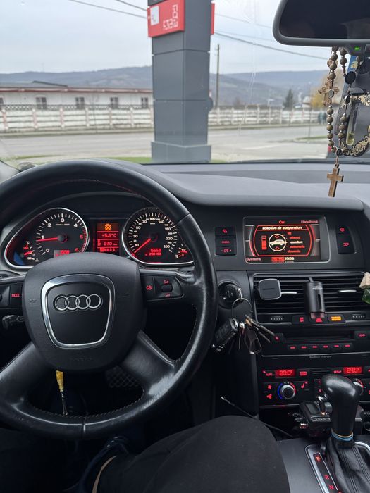 Audi q7 3.0 4x4 fiscal pe loc