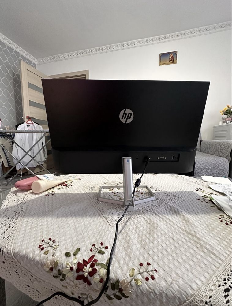 Monitor HP m24F