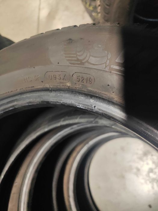 4бр.зимни гуми 215/55/17 Michelin
