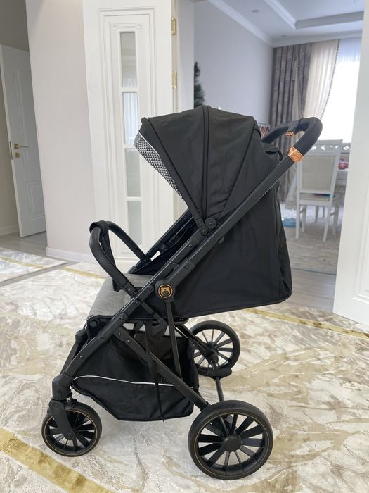 Коляска новая Ining baby