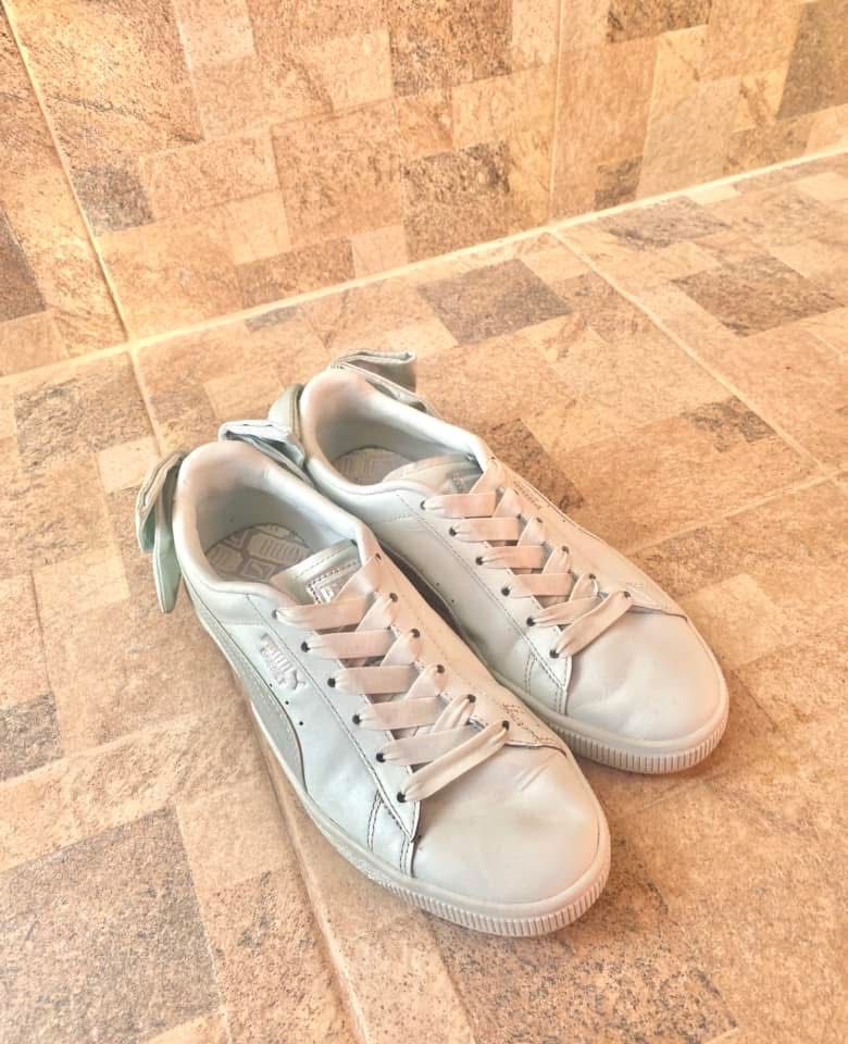 Дамски маратонки Puma с панделки