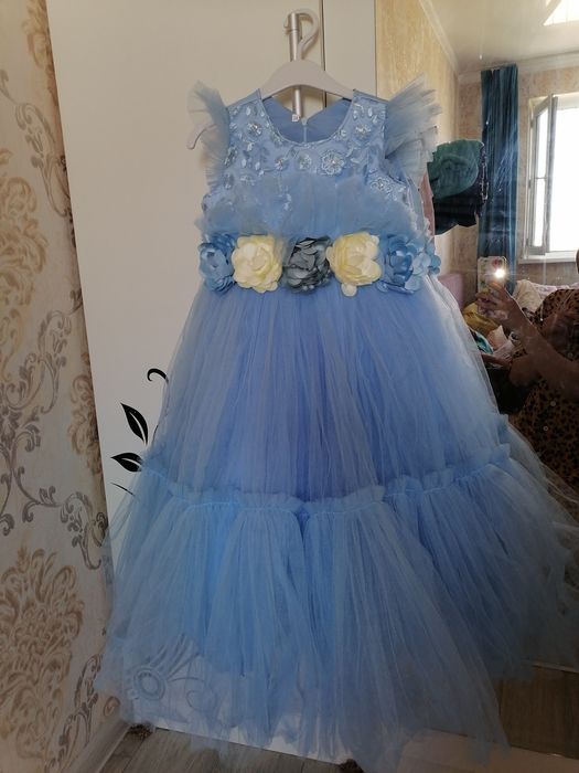 Платье бальное 4-5лет