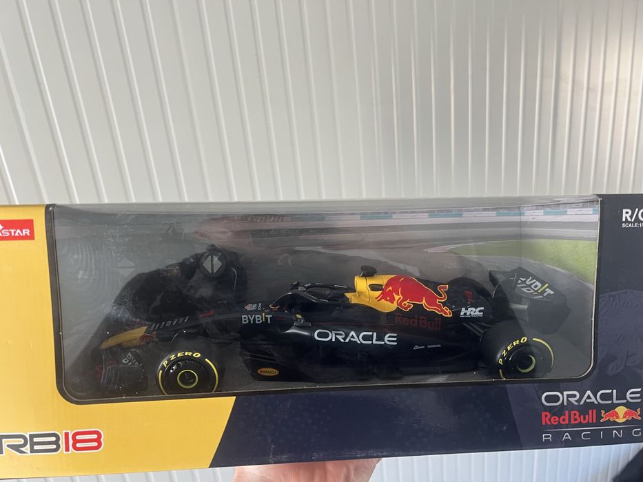 Нова Формула с дистанционно Red Bull F1 RB Mondo Motors 1:18