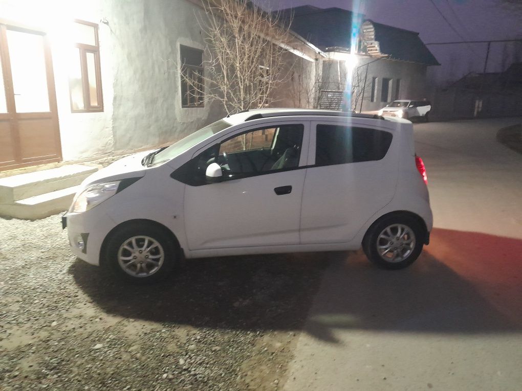 Spark  avtomat evro 4 sotiladi
