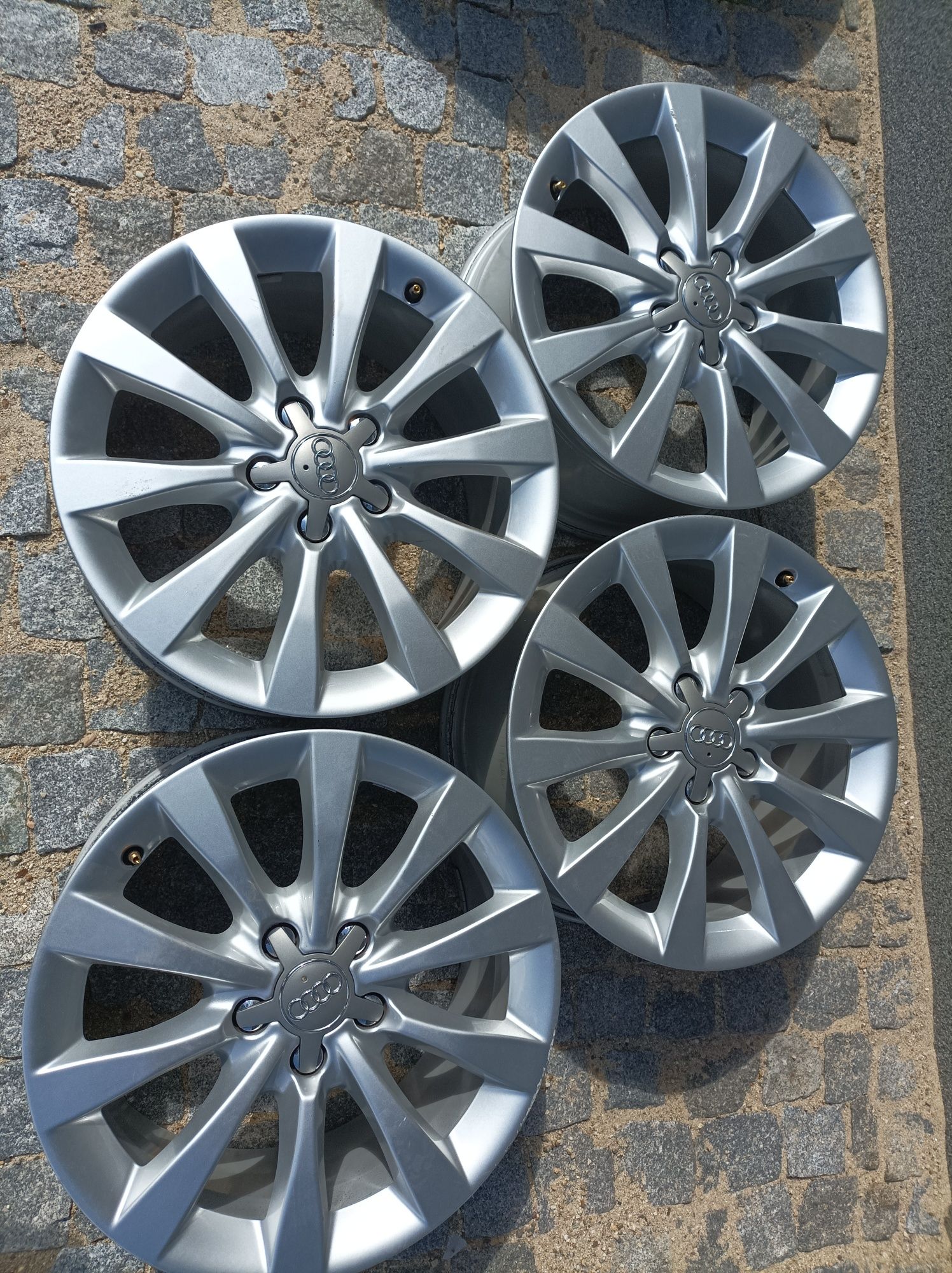 17" оригинални алуминиеви джанти за Ausi A4,A6./Skoda/Vw.