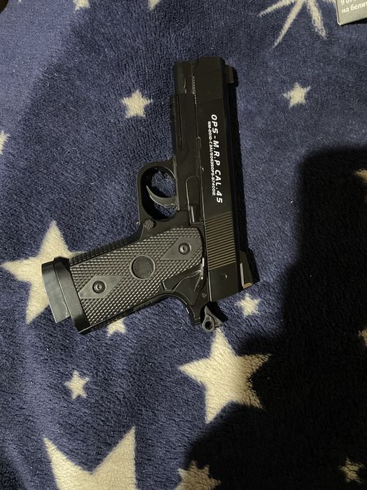 Pistol metalic cal.45