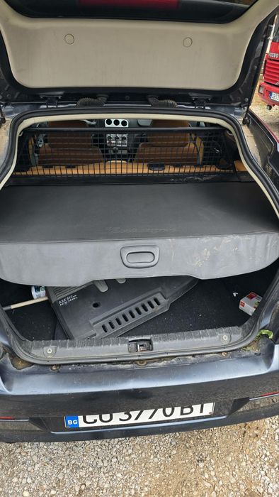 Продавам Алфа ромео 156sw цяла за части или на части