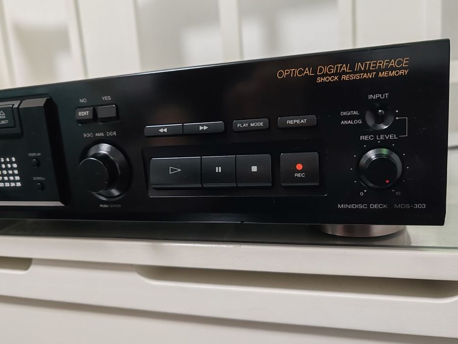 Minidisc Sony MDS 303, Germania