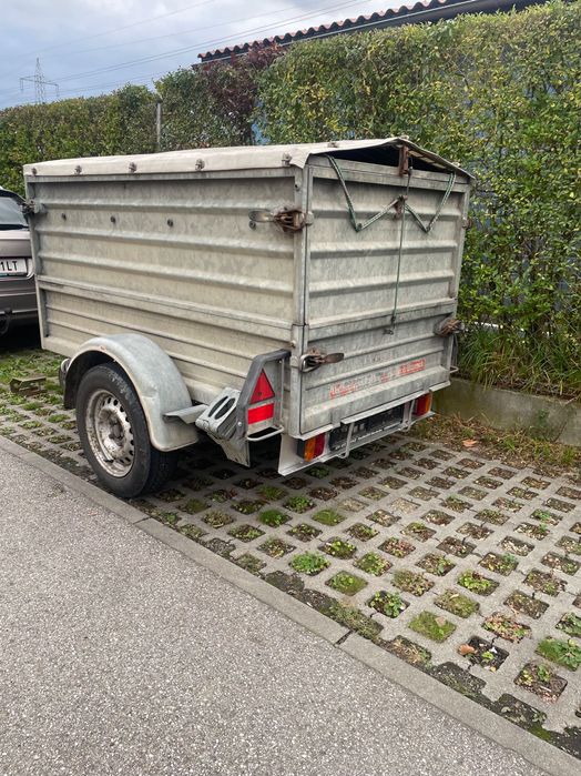 Vând Remorcă Auto