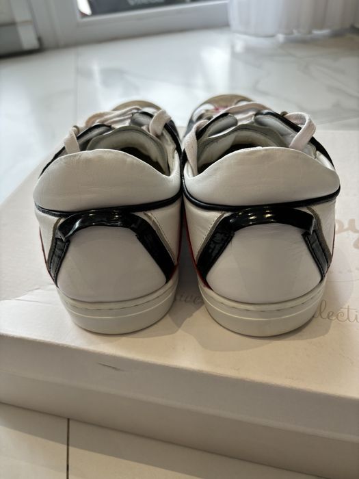 Vand adidasi de barbati!