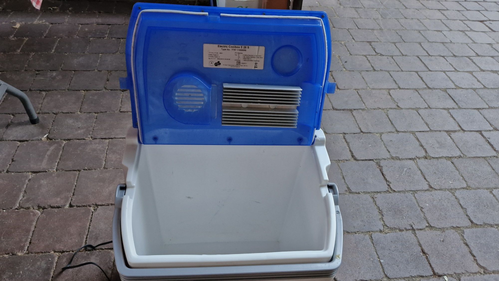 Lada frigorifica la 12v,28litri