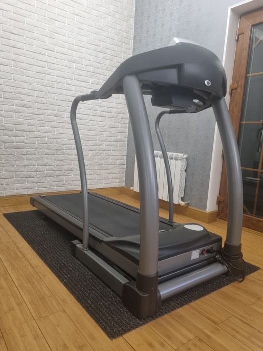 Беговая дорожка для спорта