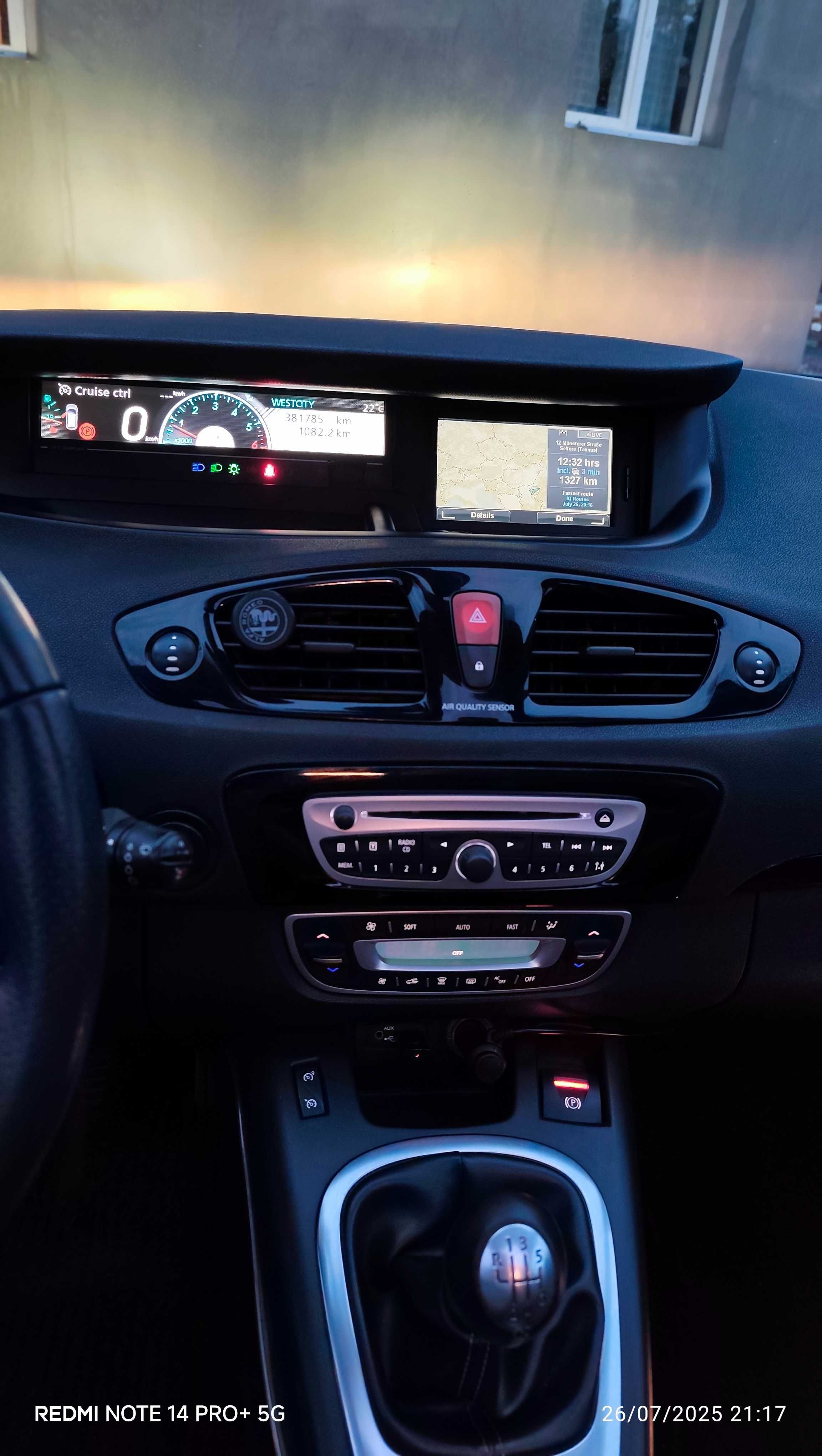 Vând Renault Grand Scenic 3, 1.6 dci Bose, 2011, 7 locuri.