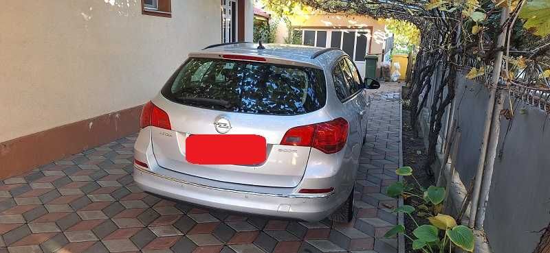 Vand Opel Astra J, Break - 2014