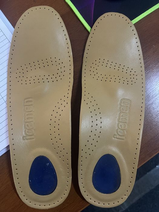 Лечебные  ортопедические.стельки для пяточных шпор