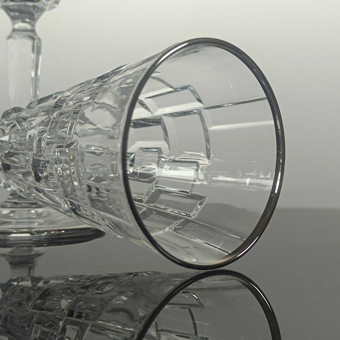 Красиви кристални, италиански флейти за шампанско