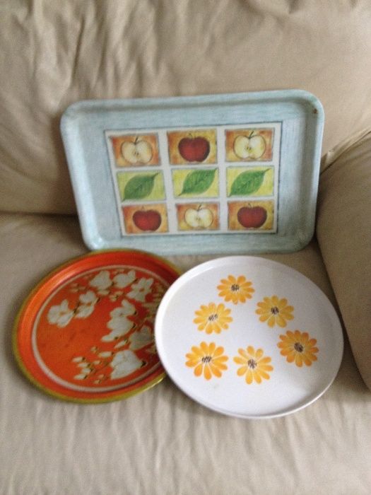 подноси , ретро нещица...