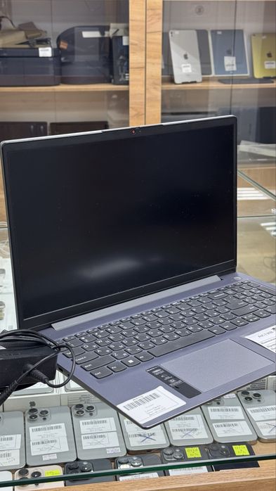 Lenovo ноутбук.