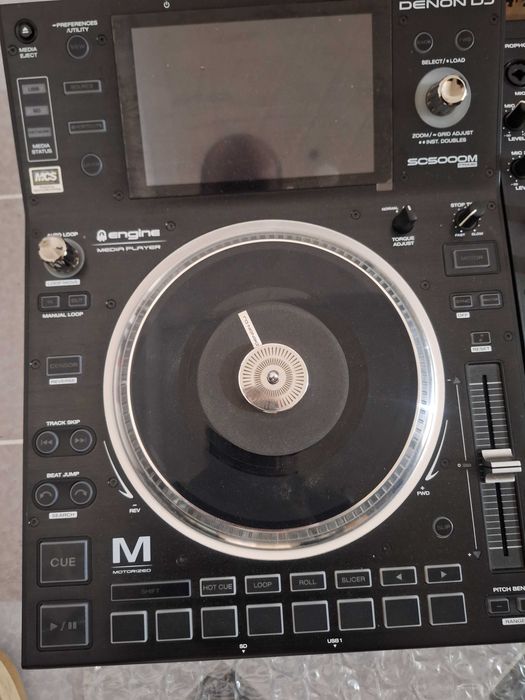 Продавам DJ плеъри+Миксер