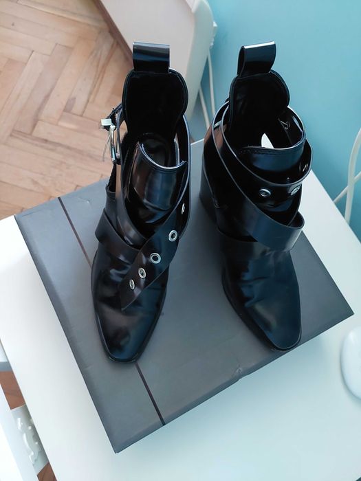 Обувки,  сандали - 38 номер, дамски