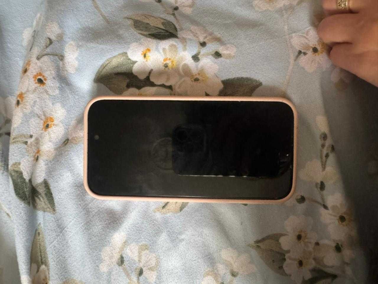 iPhone 15 Pro в отличном состоянии