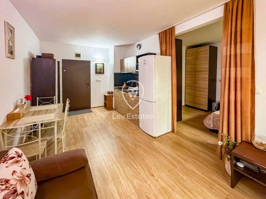 Продава се Двустаен апартамент в Бургас, Сарафово - 51 кв.м за 1334 €/кв.м - Снимка #1