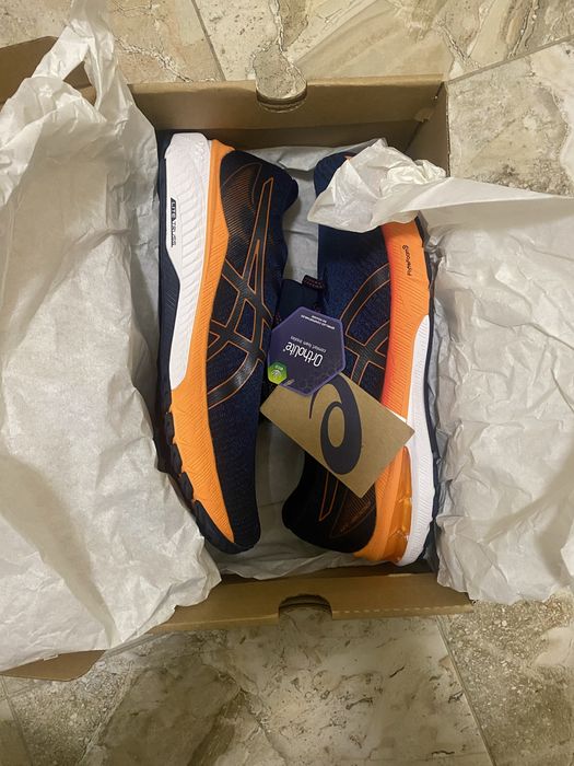 Оригинални маратонки ASICS GT-2000